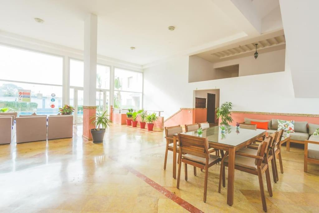 Lovely 2 Bedroom Vacation Home With Pool/Beach Skhirat Exterior foto
